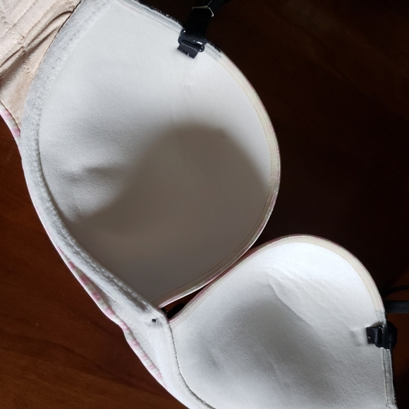 Victoria Secret multi-way Bra - Picture 4 of 4